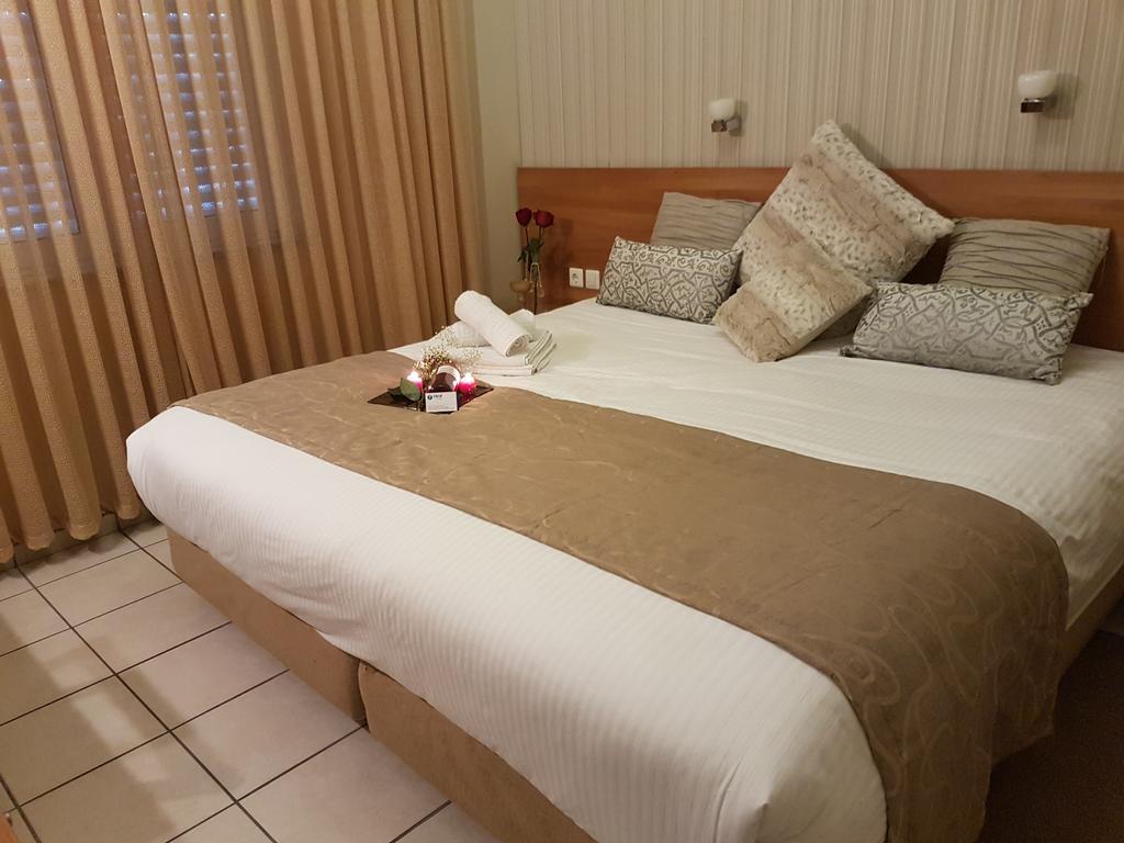 Hotel Ideal Le Pirée Extérieur photo